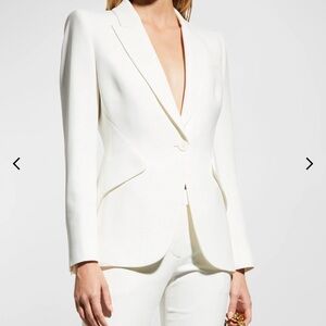 Alexander McQueen Brand NEW w Tag Peak Shoulder Leaf Crepe Jacket in Light Ivory